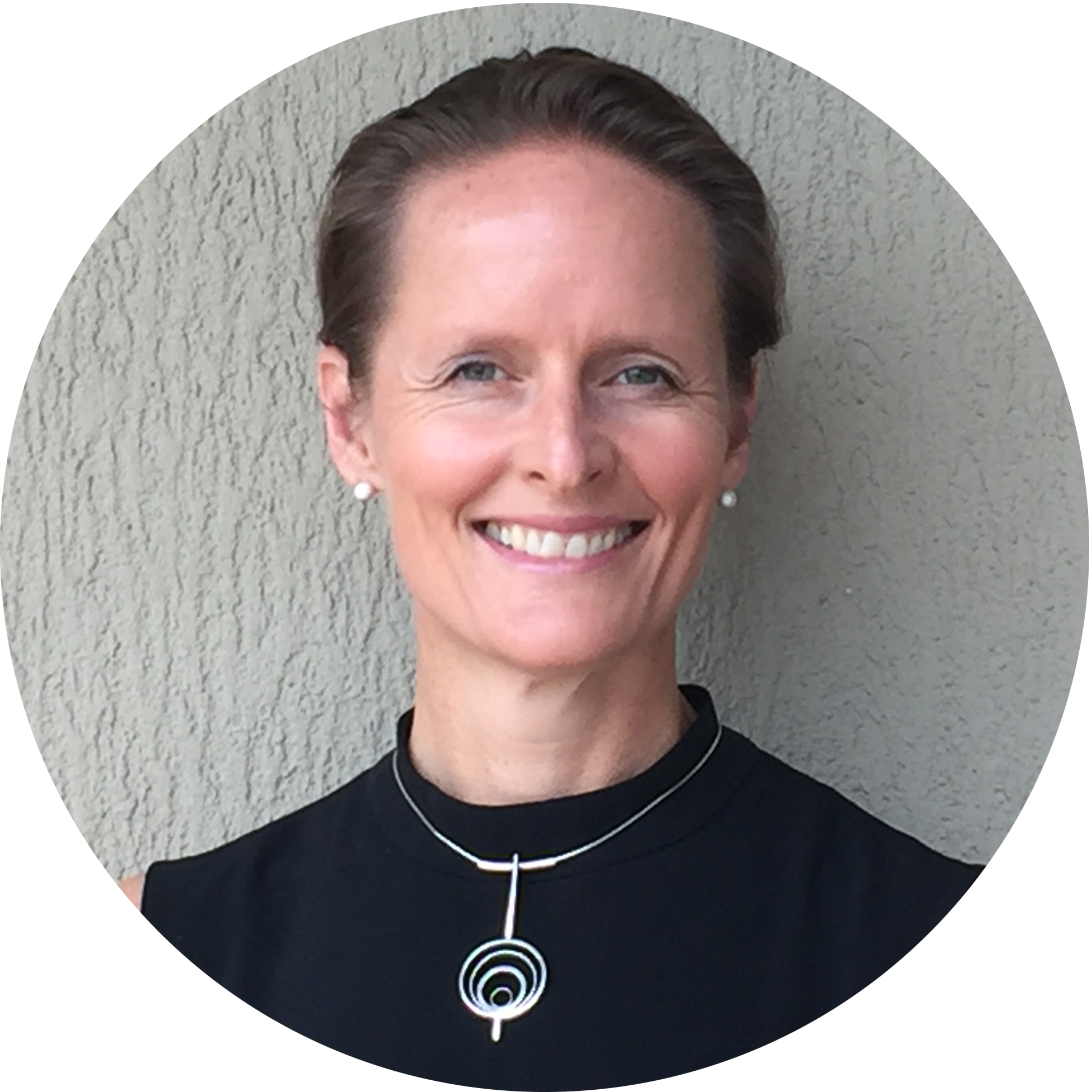 Dr Tanya Pelly Dr Tanya Pelly